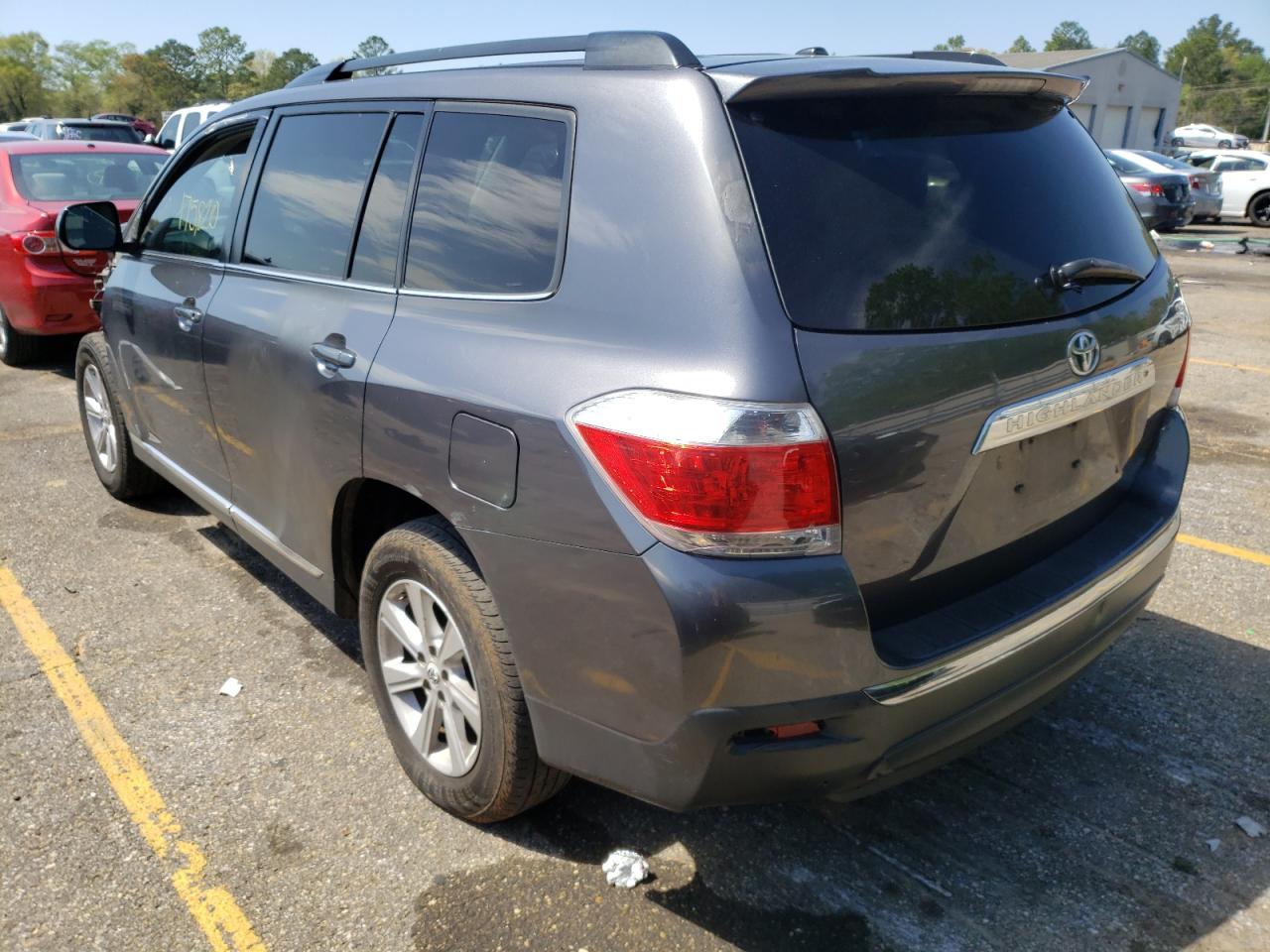 Photo 3 from auction – 2011 TOYOTA HIGHLANDER with VIN 5TDZA3EH5BS016280