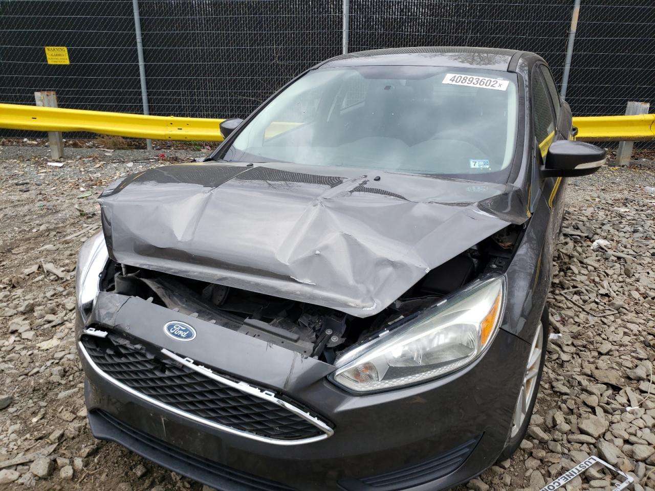 Photo 9 from auction – 2015 FORD FOCUS SE with VIN 1FADP3F21FL249525