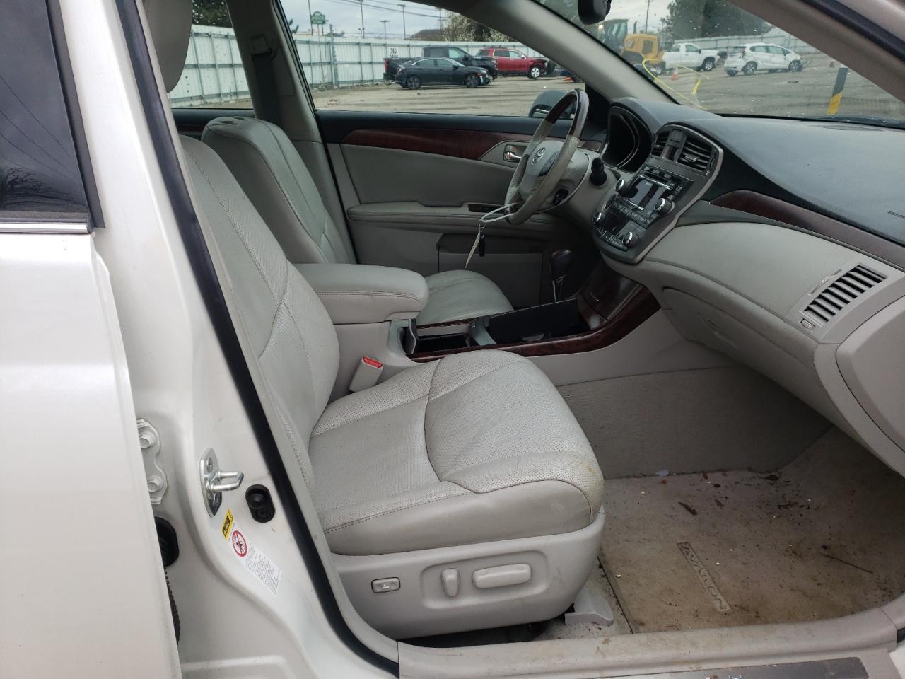 Photo 5 from auction – 2012 TOYOTA AVALON BAS with VIN 4T1BK3DBXCU460517