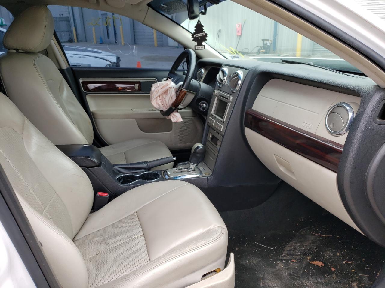 Photo 5 from auction – 2009 LINCOLN MKZ with VIN 3LNHM26T39R605918