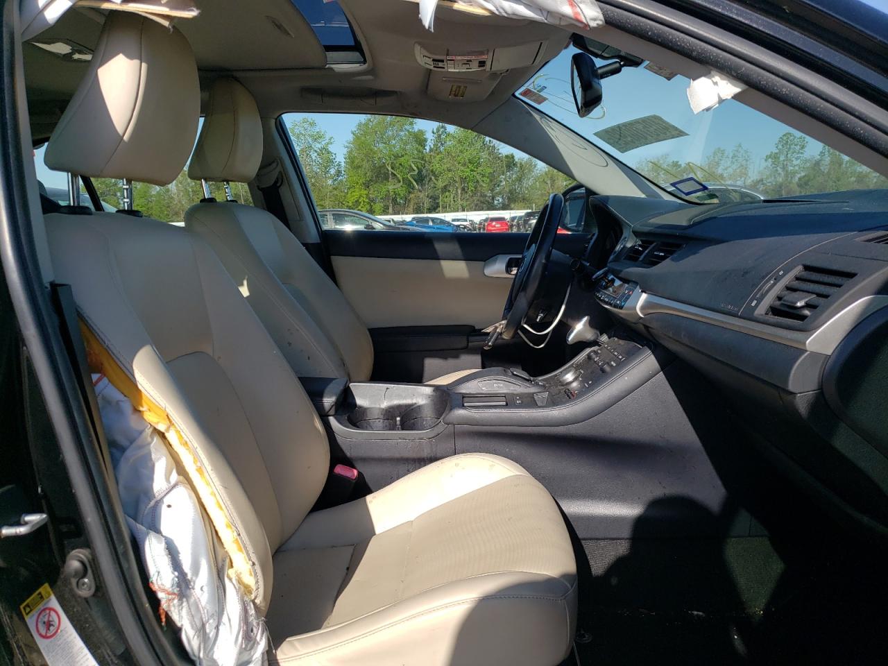 Photo 5 from auction – 2012 LEXUS CT 200 with VIN JTHKD5BH4C2060870