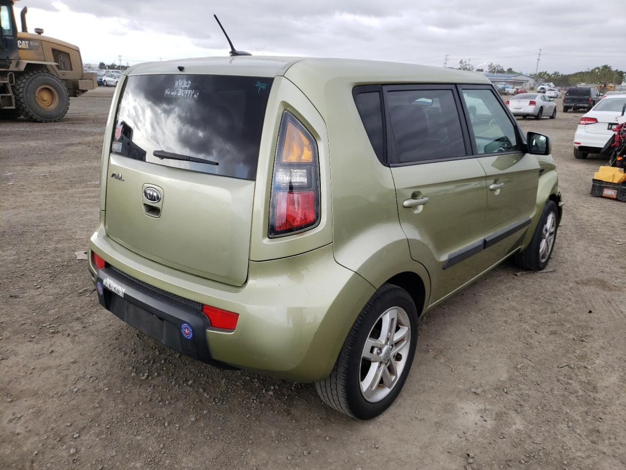 Photo 4 from auction – 2011 KIA SOUL + with VIN KNDJT2A2XB7336076