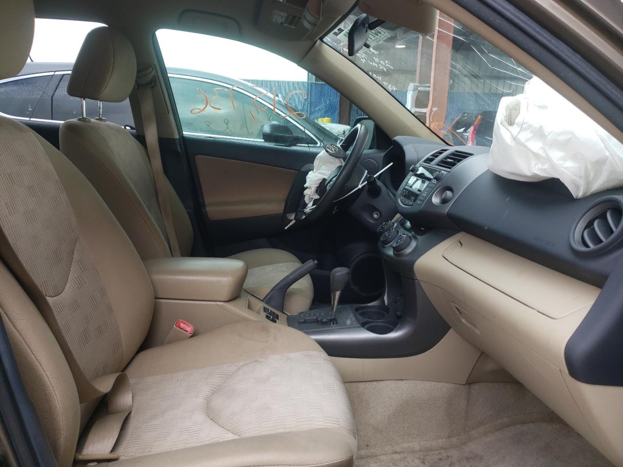 Photo 5 from auction – 2011 TOYOTA RAV4 with VIN 2T3ZF4DV6BW085458