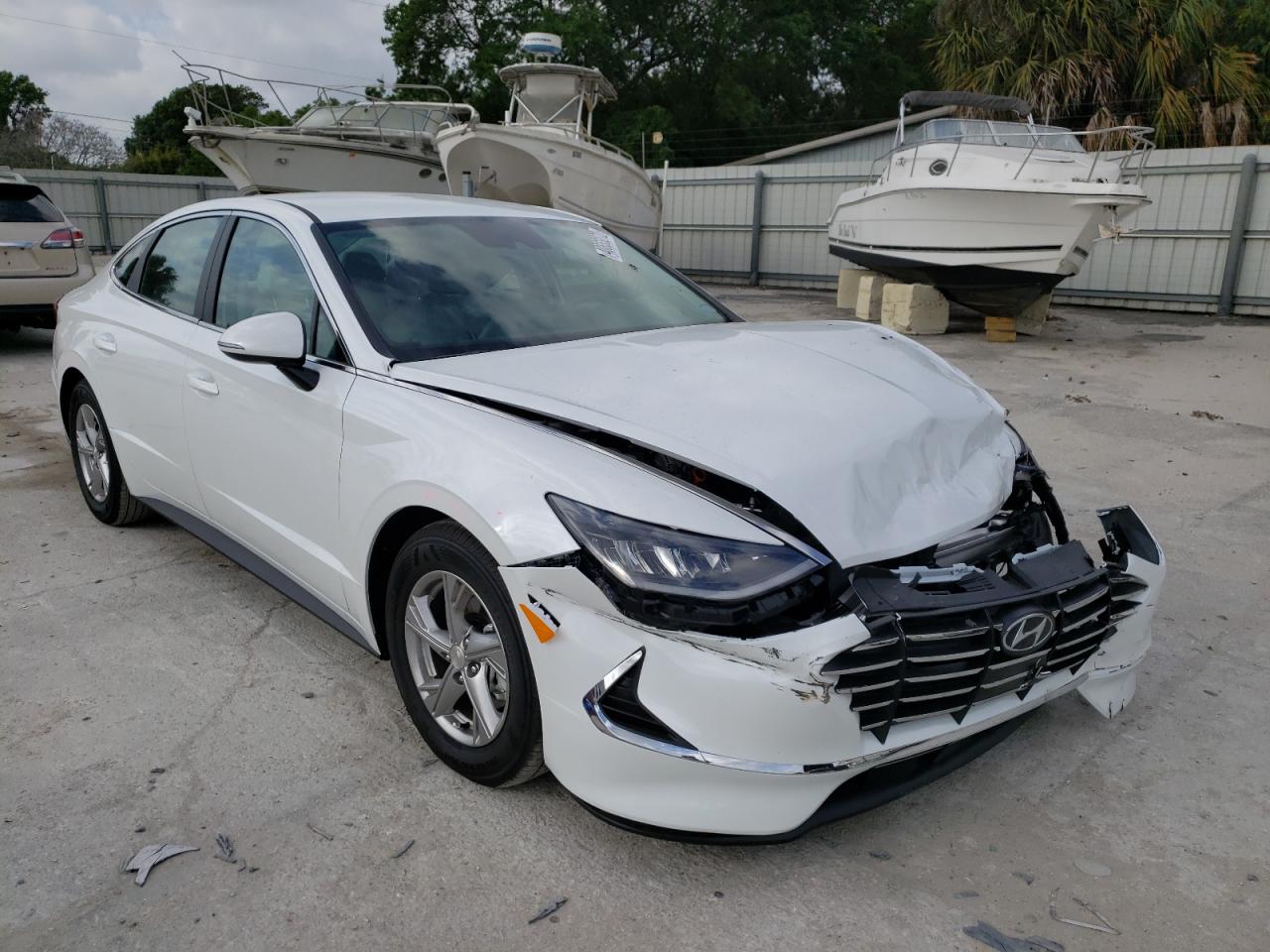 Photo 1 from auction – 2022 HYUNDAI SONATA SE with VIN 5NPEG4JA1NH150192