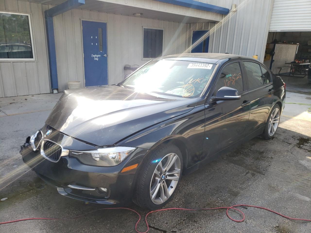 Photo 2 from auction – 2013 BMW 328 I with VIN WBA3A5C55DF359424