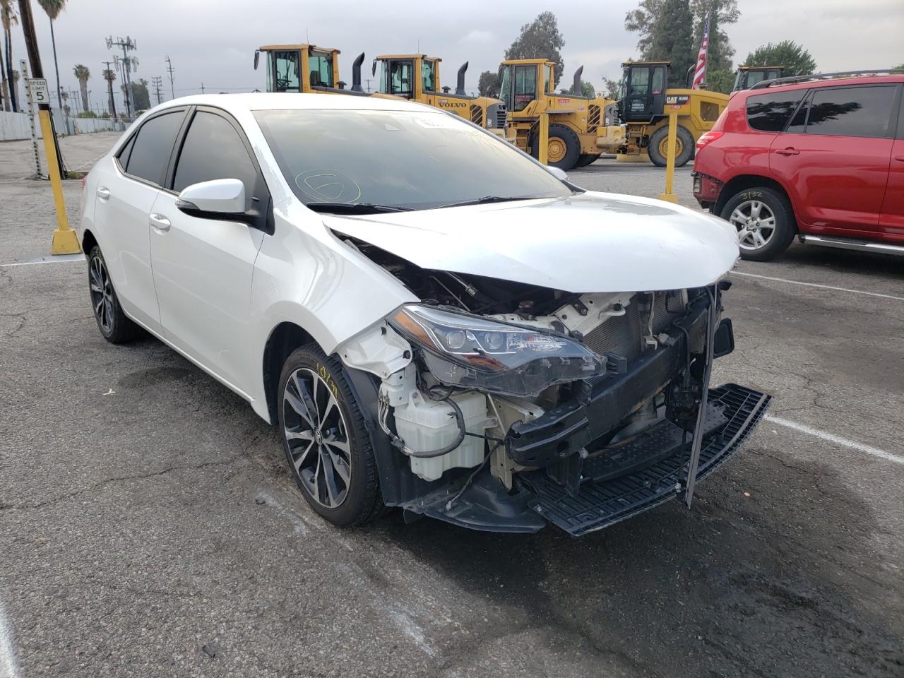 TOYOTA COROLLA L 2018 with VIN 5YFBURHE1JP794886 - Photo from auction