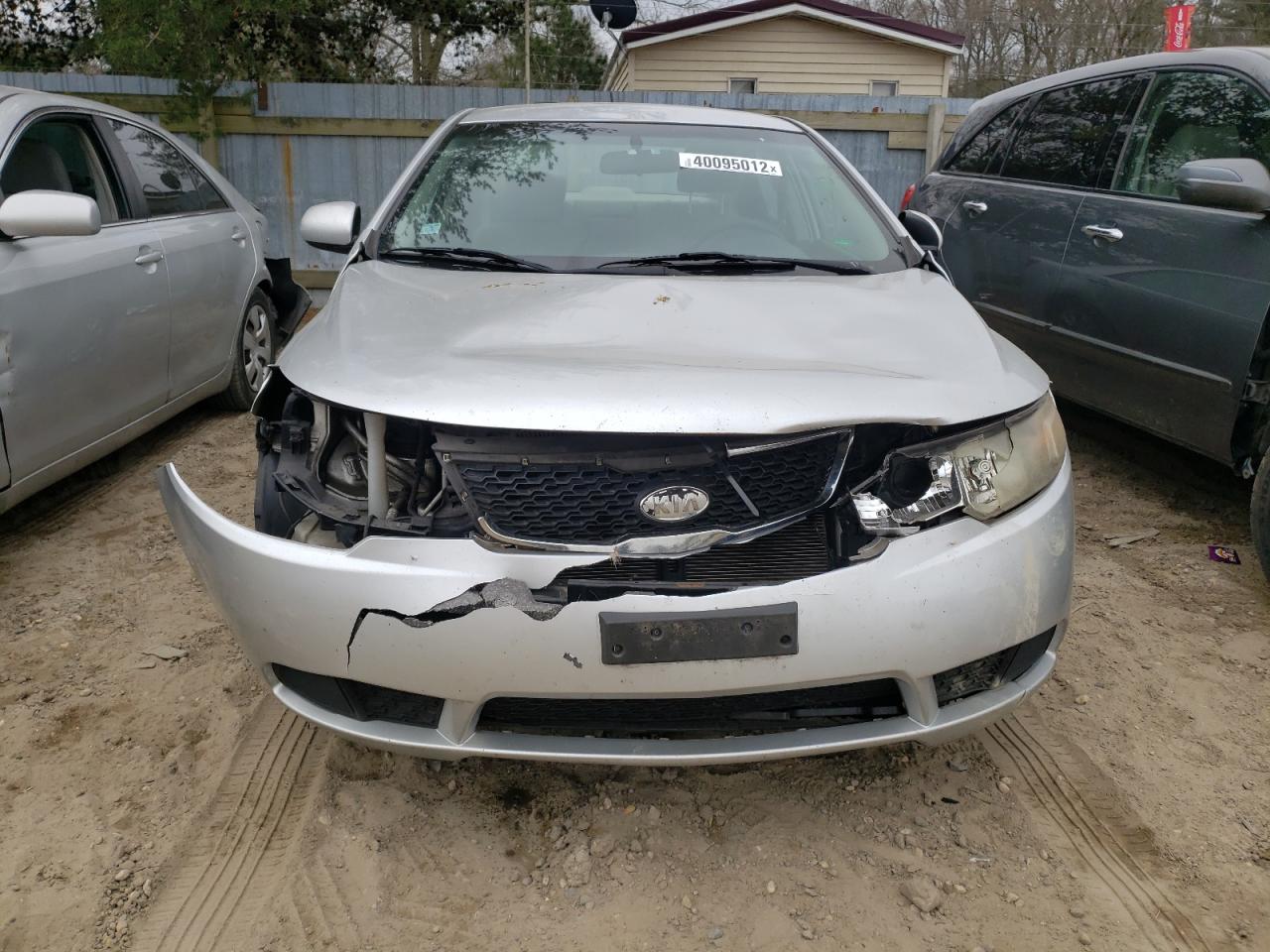 Photo 9 from auction – 2012 KIA FORTE LX with VIN KNAFT4A27C5624942