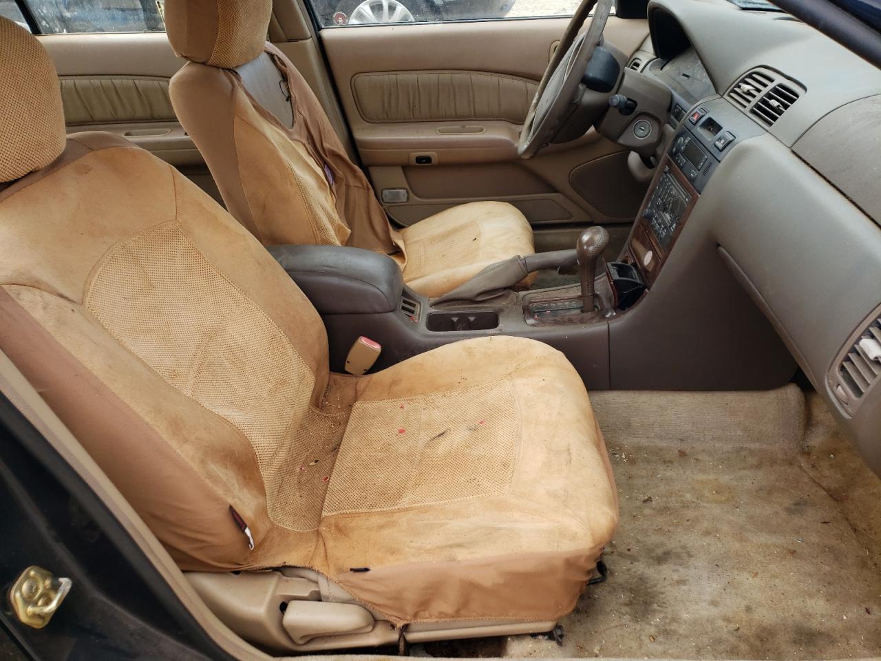 Photo 5 from auction – 1995 NISSAN MAXIMA GLE with VIN JN1CA21D6ST003478
