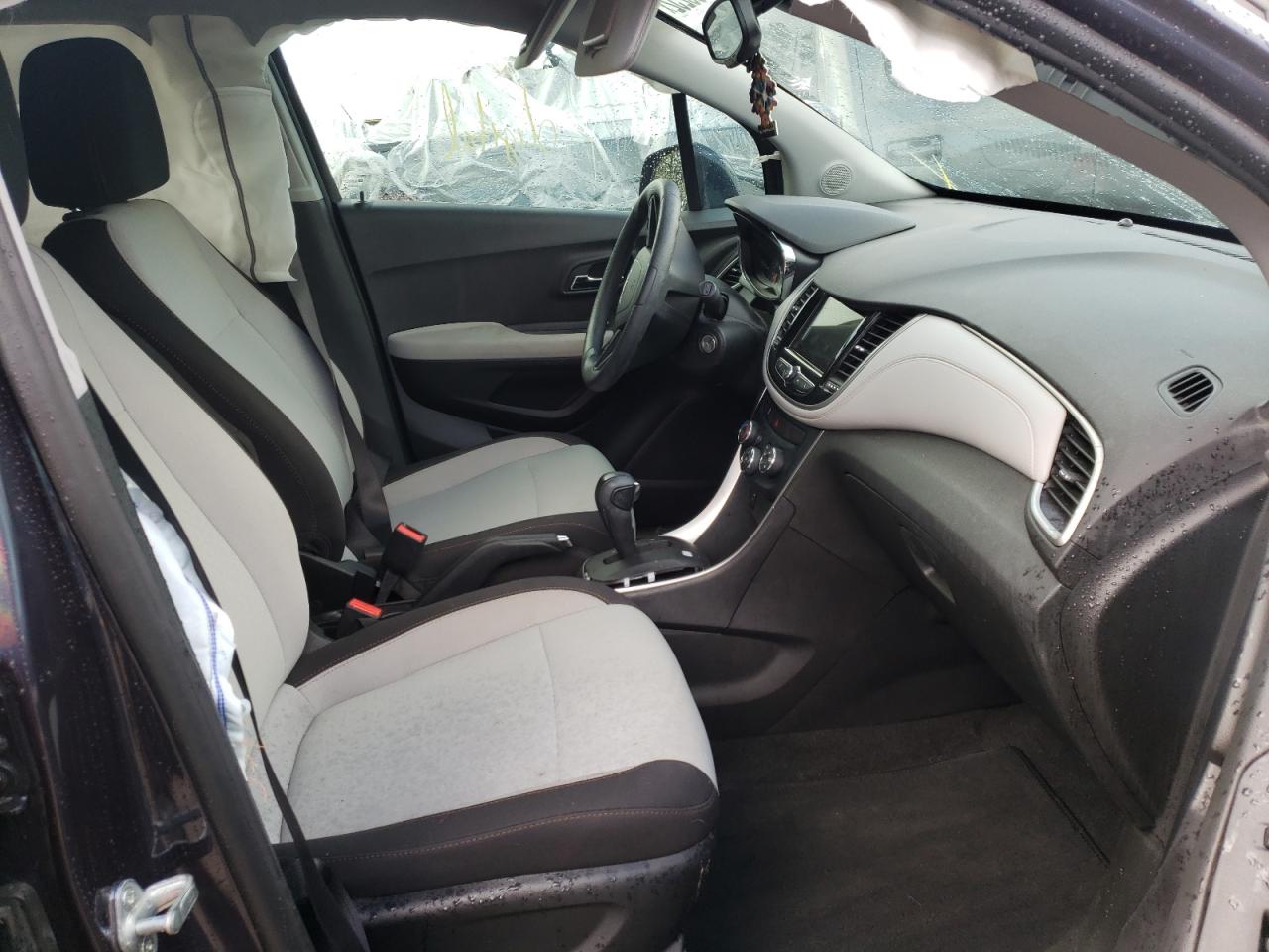 Photo 5 from auction – 2019 CHEVROLET TRAX LS with VIN 3GNCJKSB5KL259360