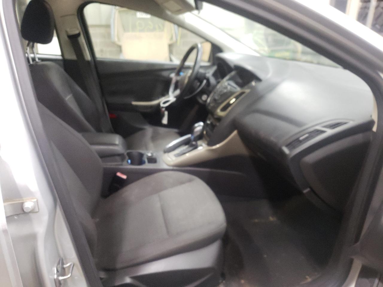 Photo 5 from auction – 2012 FORD FOCUS SEL with VIN 1FAHP3M27CL200829