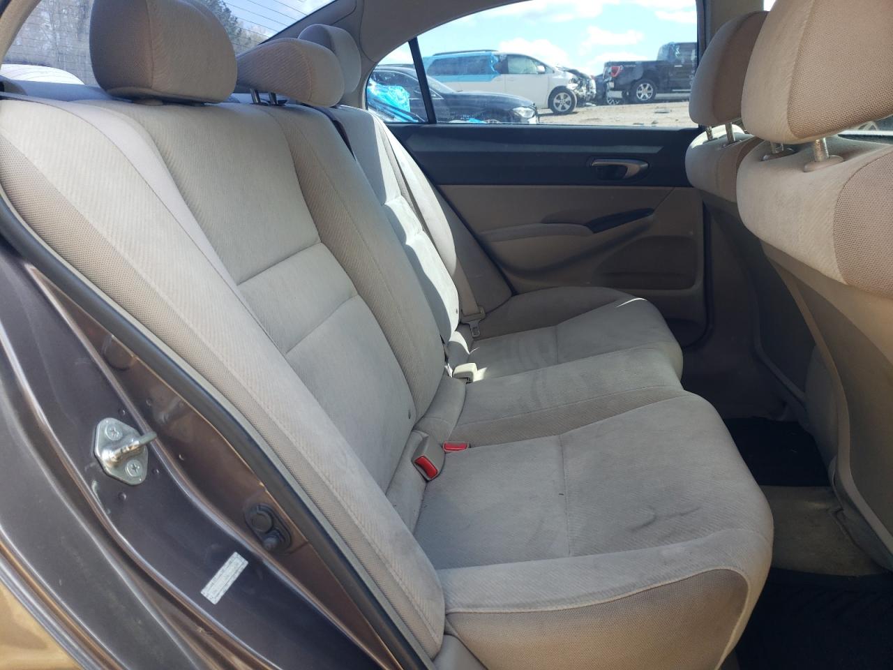Photo 6 from auction – 2010 HONDA CIVIC LX with VIN 2HGFA1F52AH526239