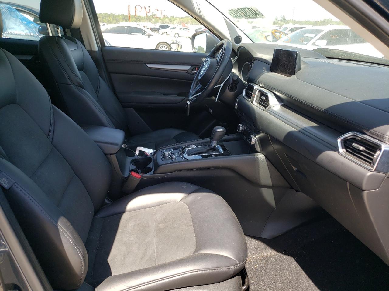 Photo 5 from auction – 2018 MAZDA CX-5 TOURI with VIN JM3KFACM7J1333813