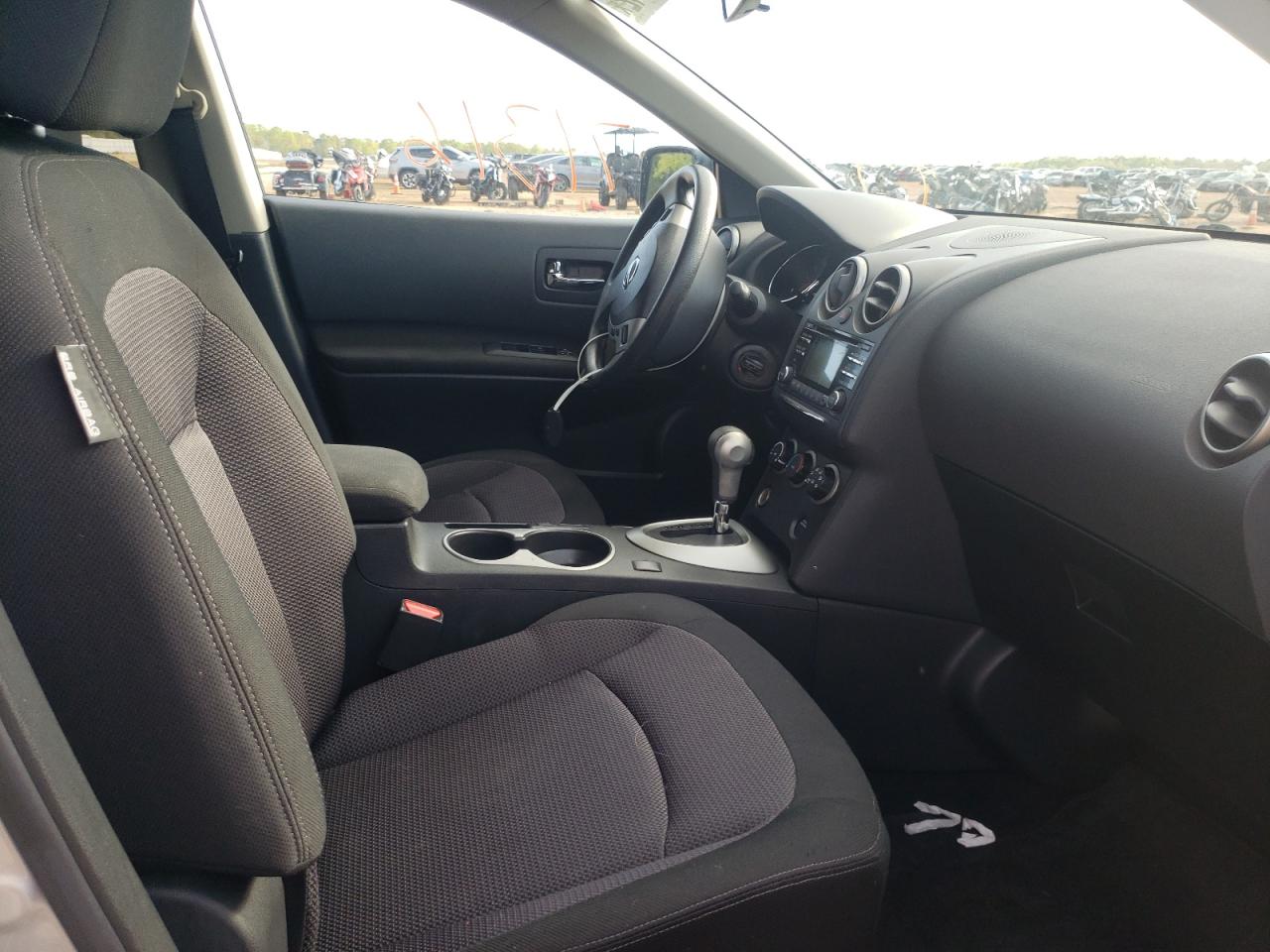 Photo 5 from auction – 2013 NISSAN ROGUE S with VIN JN8AS5MT4DW518359