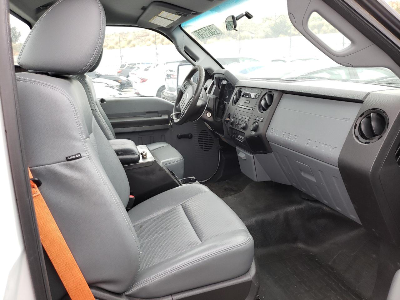Photo 5 from auction – 2013 FORD F250 SUPER with VIN 1FTBF2A69DEB82294