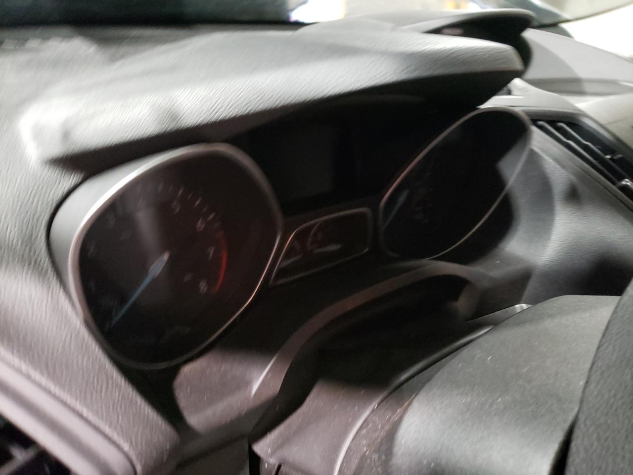 Photo 8 from auction – 2018 FORD ESCAPE SE with VIN 1FMCU9GD3JUA62030