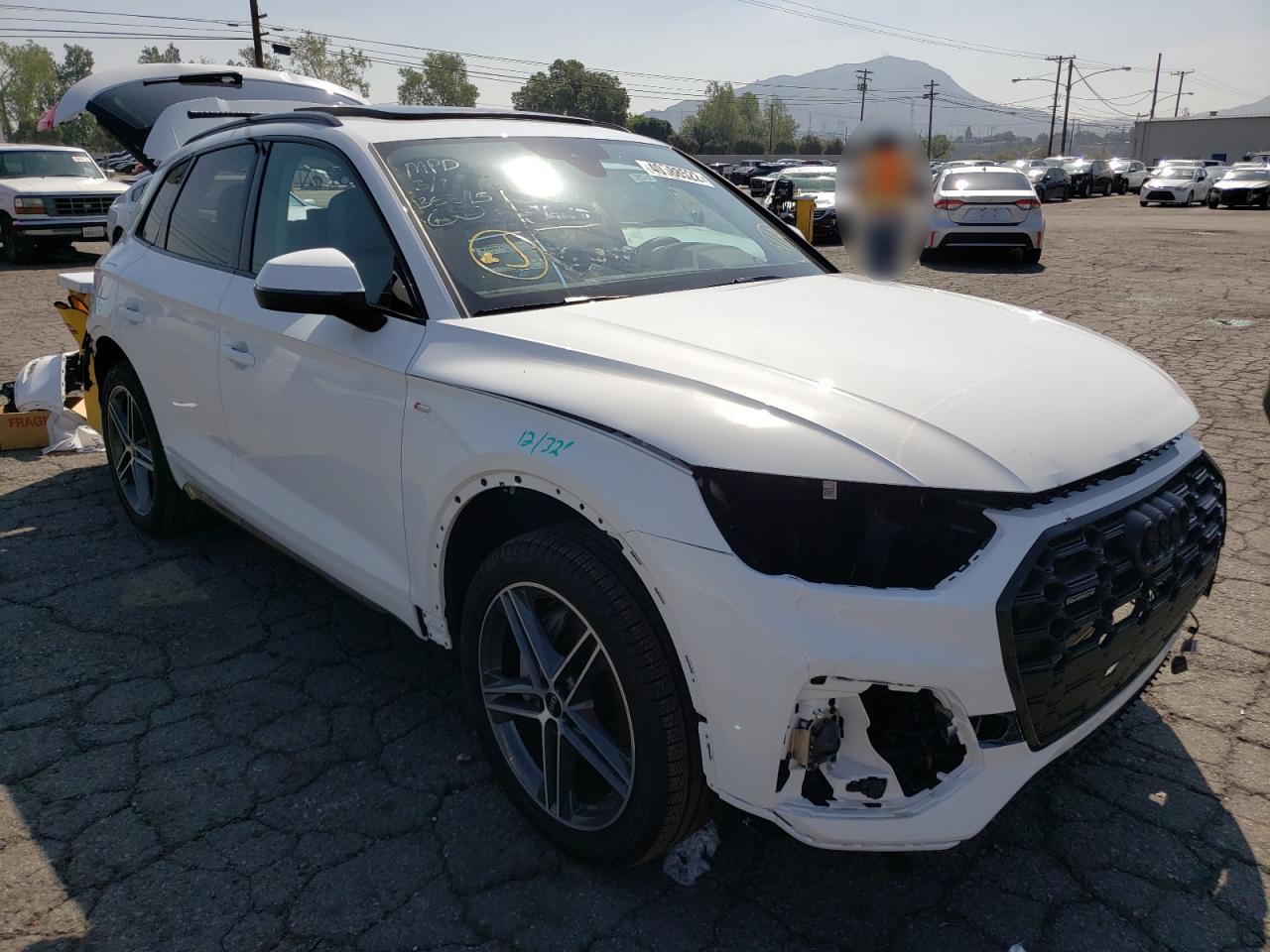AUDI Q5 2022 with VIN WA1E2BFY8N2022679 - Photo from auction
