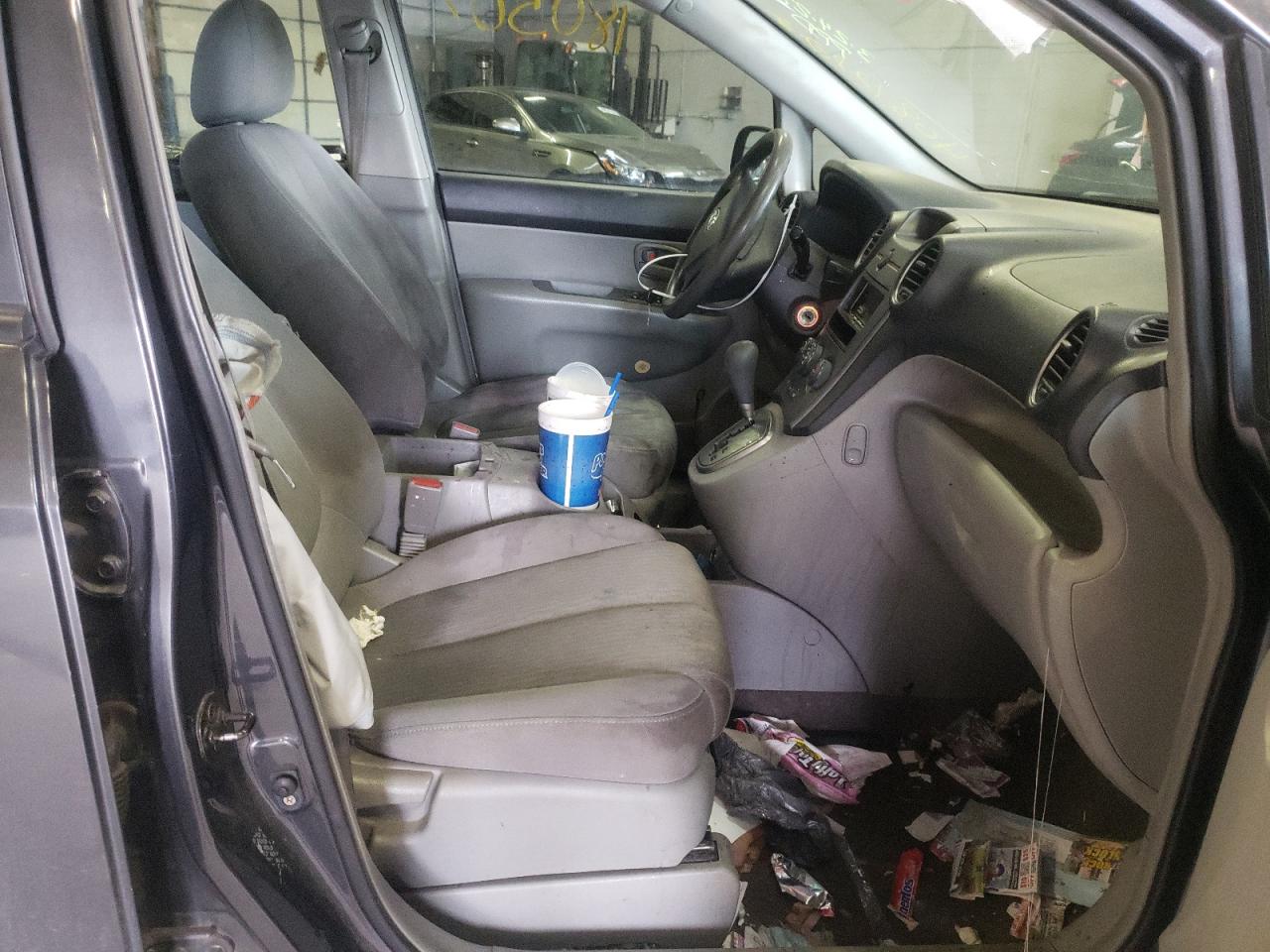 Photo 5 from auction – 2007 KIA RONDO BASE with VIN KNAFG525677040822