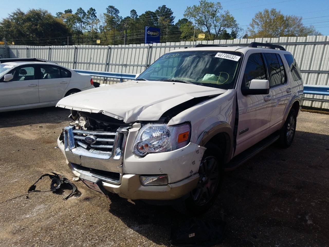 Photo 2 from auction – 2008 FORD EXPLORER E with VIN 1FMEU64E08UA29985