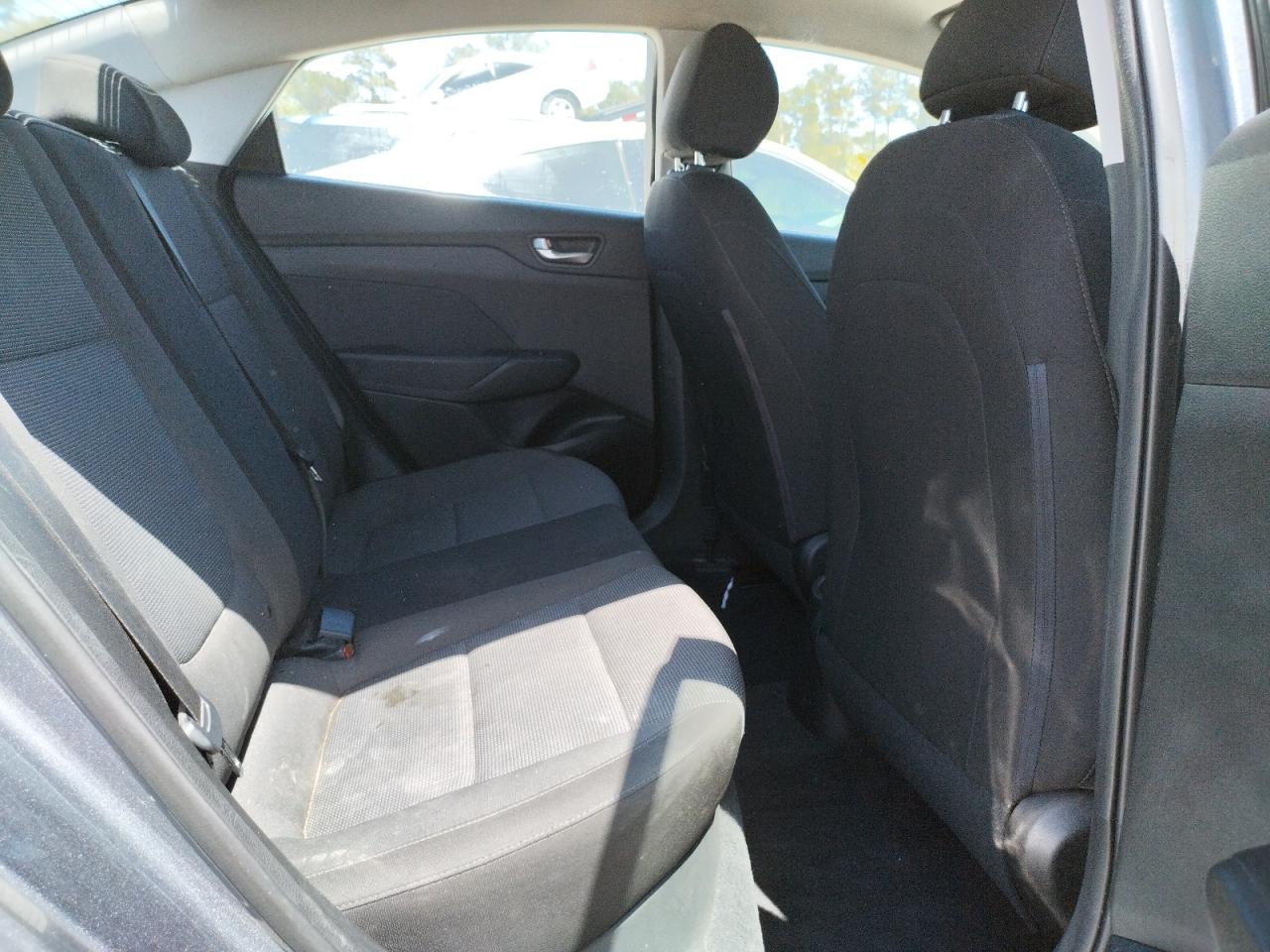 Photo 6 from auction – 2018 HYUNDAI ACCENT SE with VIN 3KPC24A31JE007989
