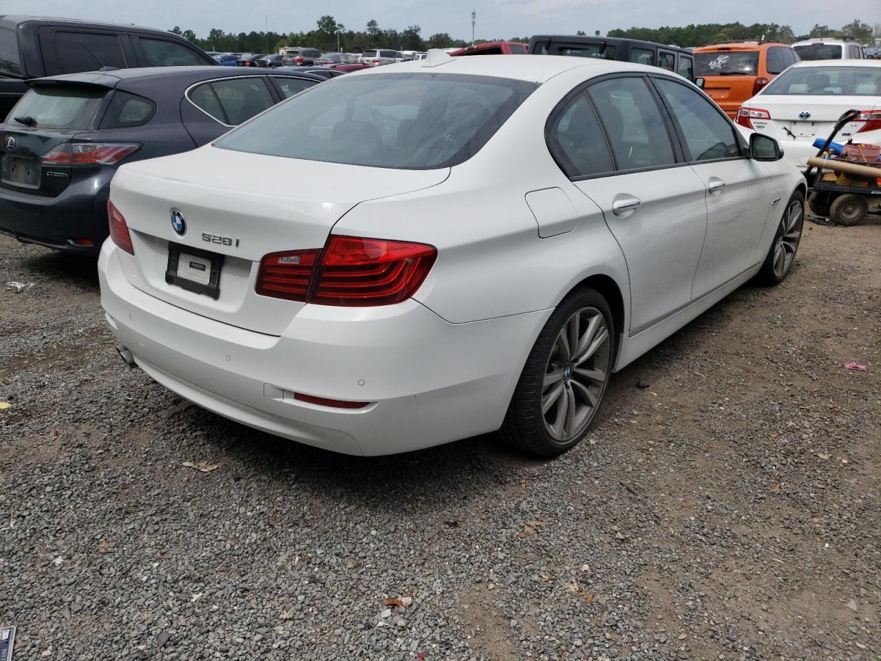 Photo 4 from auction – 2016 BMW 528 XI with VIN WBA5A7C54GG644425