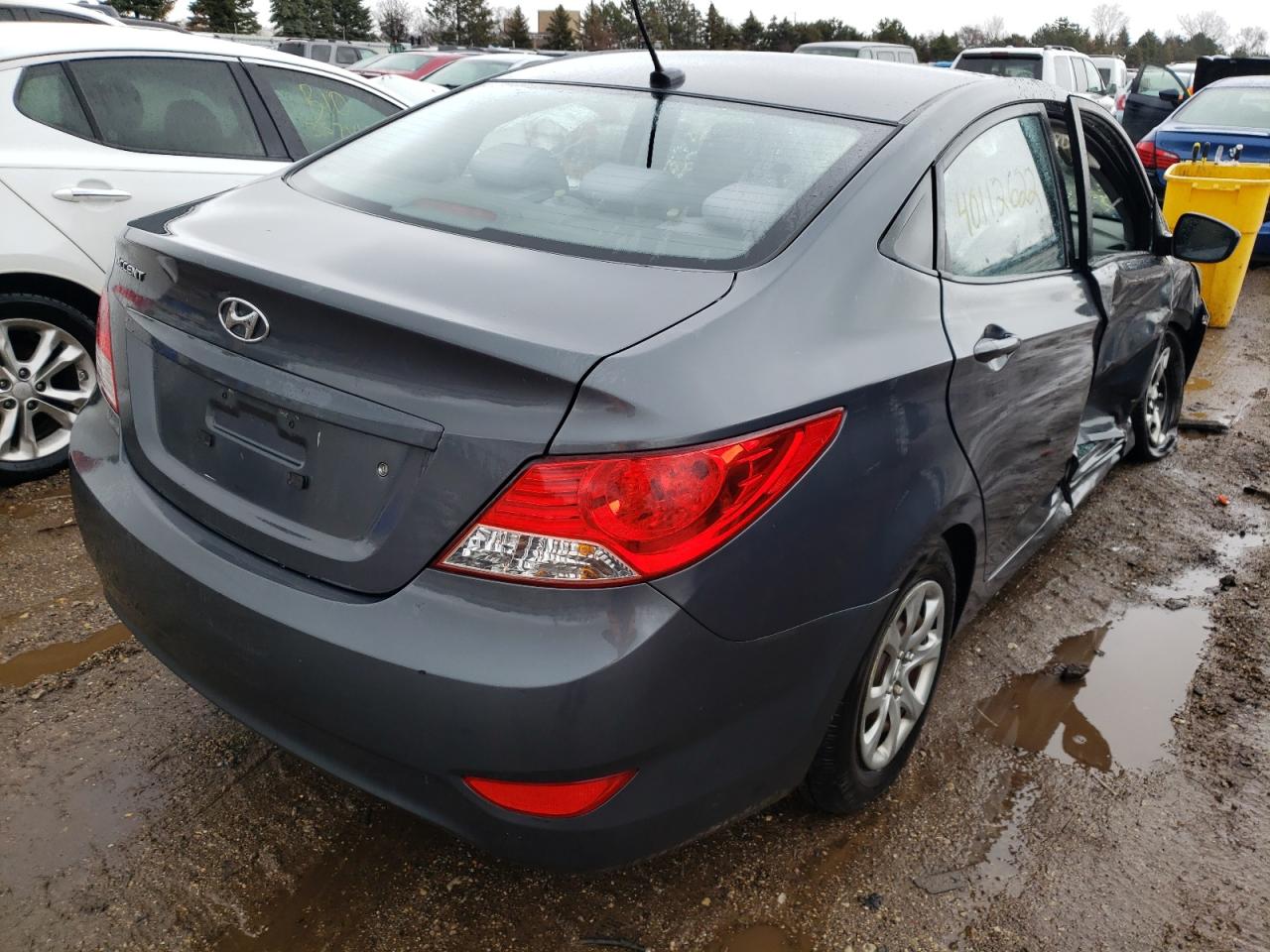Photo 4 from auction – 2012 HYUNDAI ACCENT GLS with VIN KMHCT4AE9CU142586