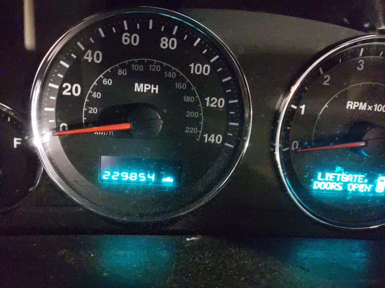 Photo 8 from auction – 2007 JEEP COMMANDER with VIN 1J8HH48K57C636536