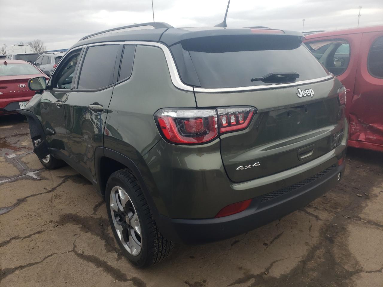 Photo 3 from auction – 2018 JEEP COMPASS LI with VIN 3C4NJDCB5JT212582