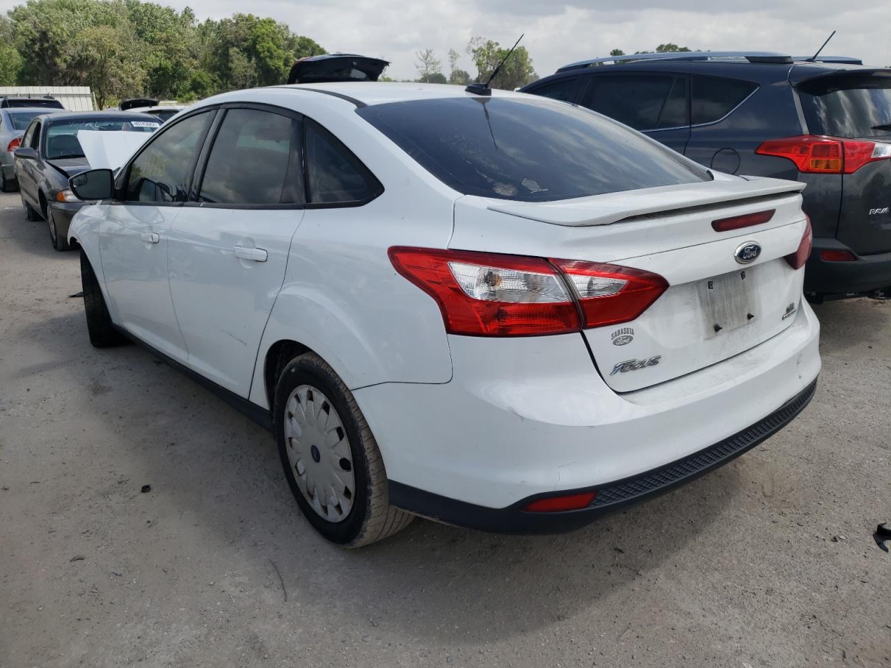 Photo 3 from auction – 2013 FORD FOCUS SE with VIN 1FADP3F26DL207882