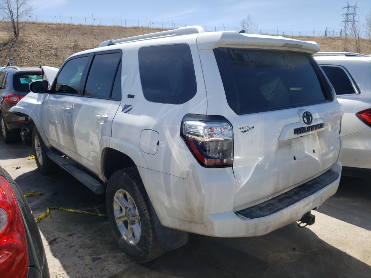 Photo 3 from auction – 2014 TOYOTA 4RUNNER SR with VIN JTEBU5JR6E5189587