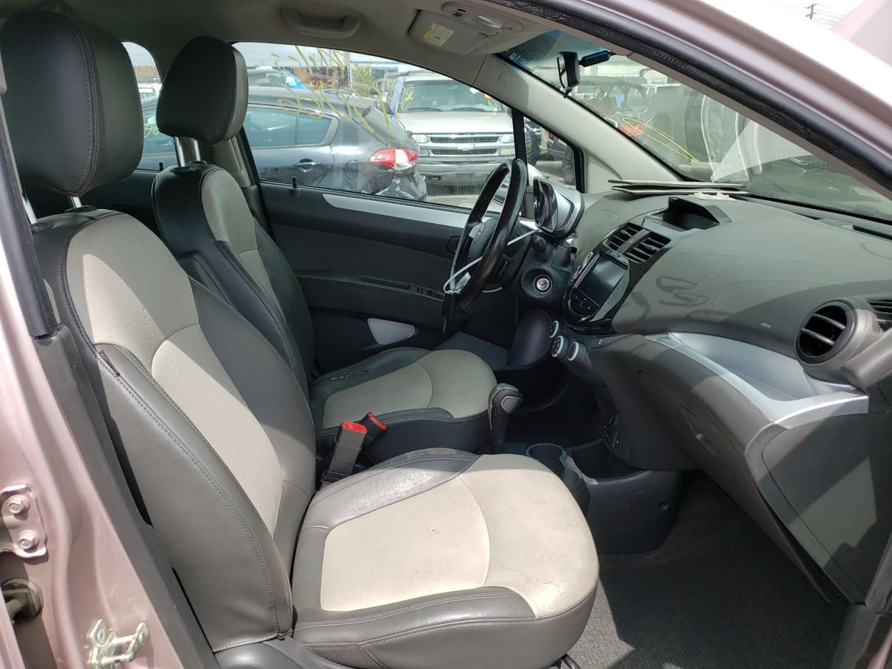 Photo 5 from auction – 2013 CHEVROLET SPARK 2LT with VIN KL8CF6S90DC523882