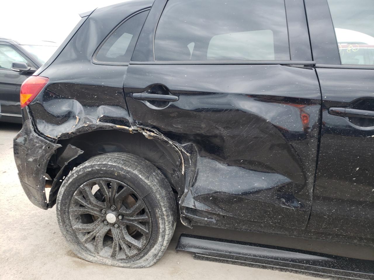 Photo 9 from auction – 2018 MITSUBISHI OUTLANDER with VIN JA4AP3AU7JU020009