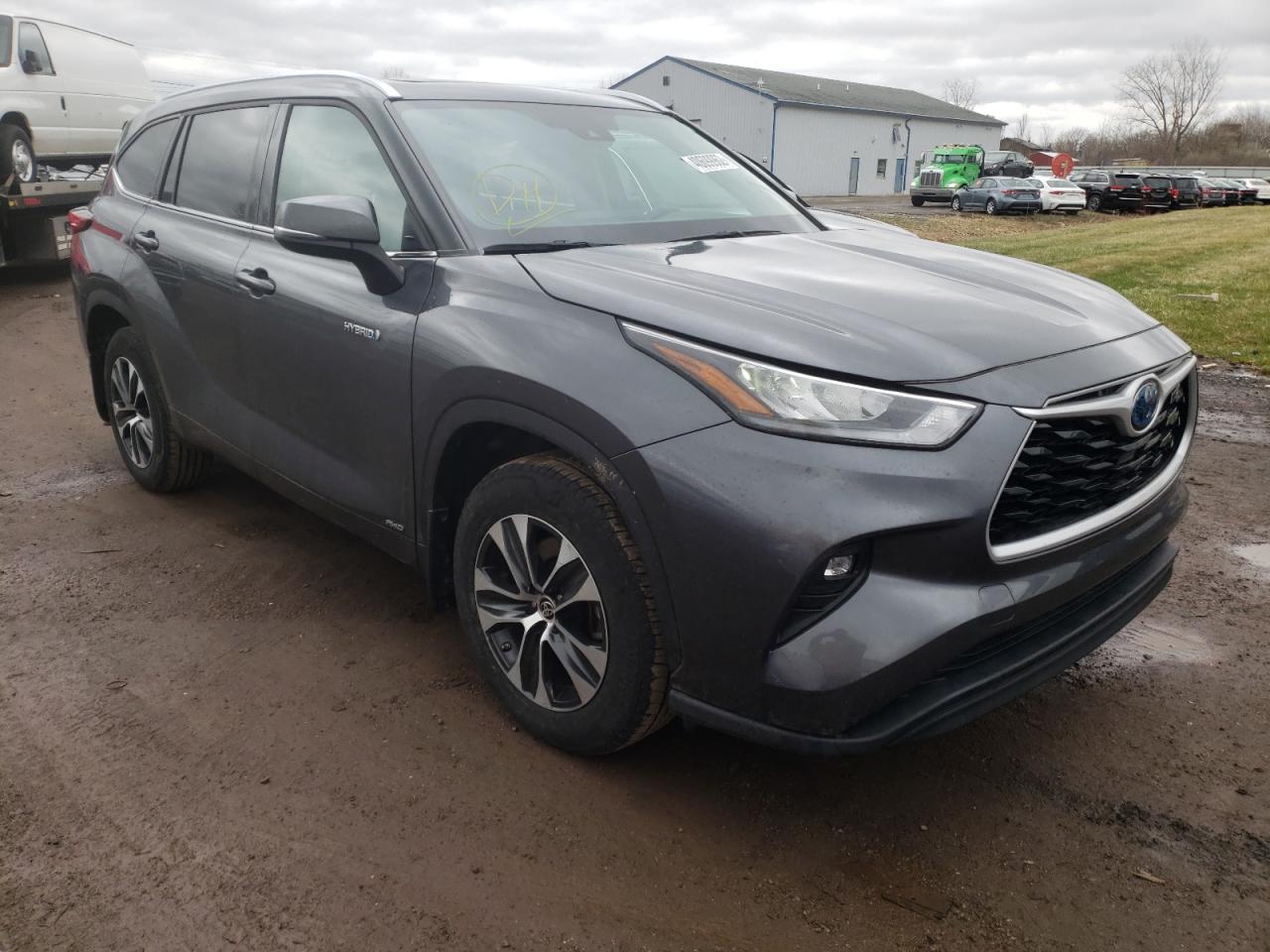 TOYOTA HIGHLANDER 2020 with VIN 5TDGBRCH2LS513993 - Photo from auction