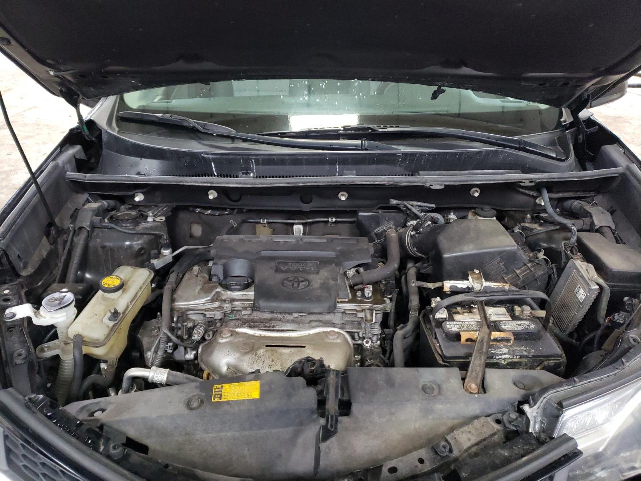 Photo 7 from auction – 2014 TOYOTA RAV4 LE with VIN 2T3BFREV7EW131171