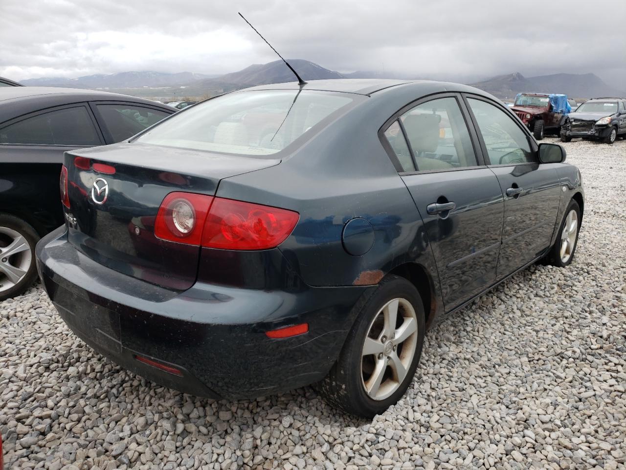 Photo 4 from auction – 2005 MAZDA 3 I with VIN JM1BK12F751250282