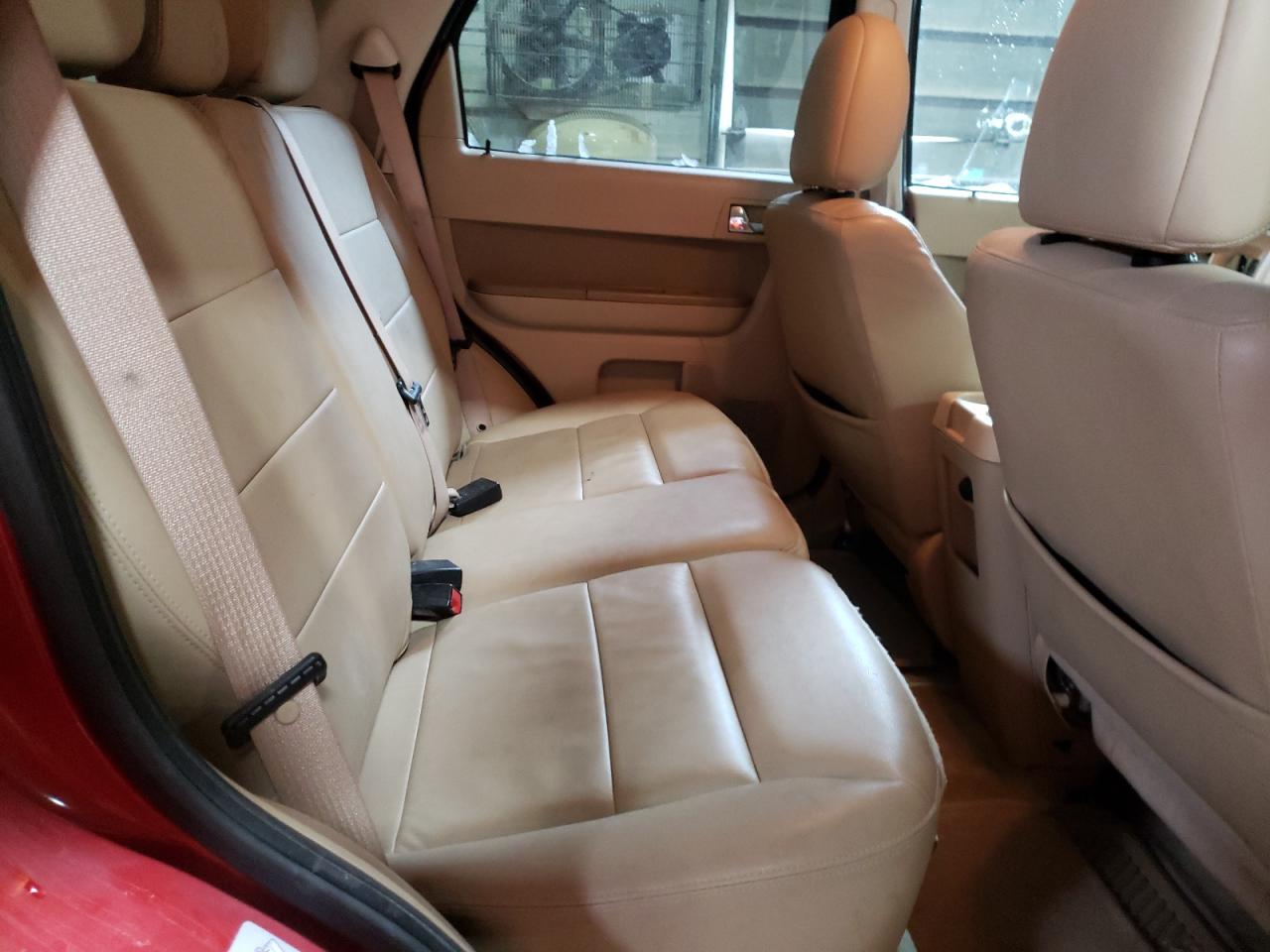Photo 6 from auction – 2011 FORD ESCAPE LIM with VIN 1FMCU9EG7BKA38307