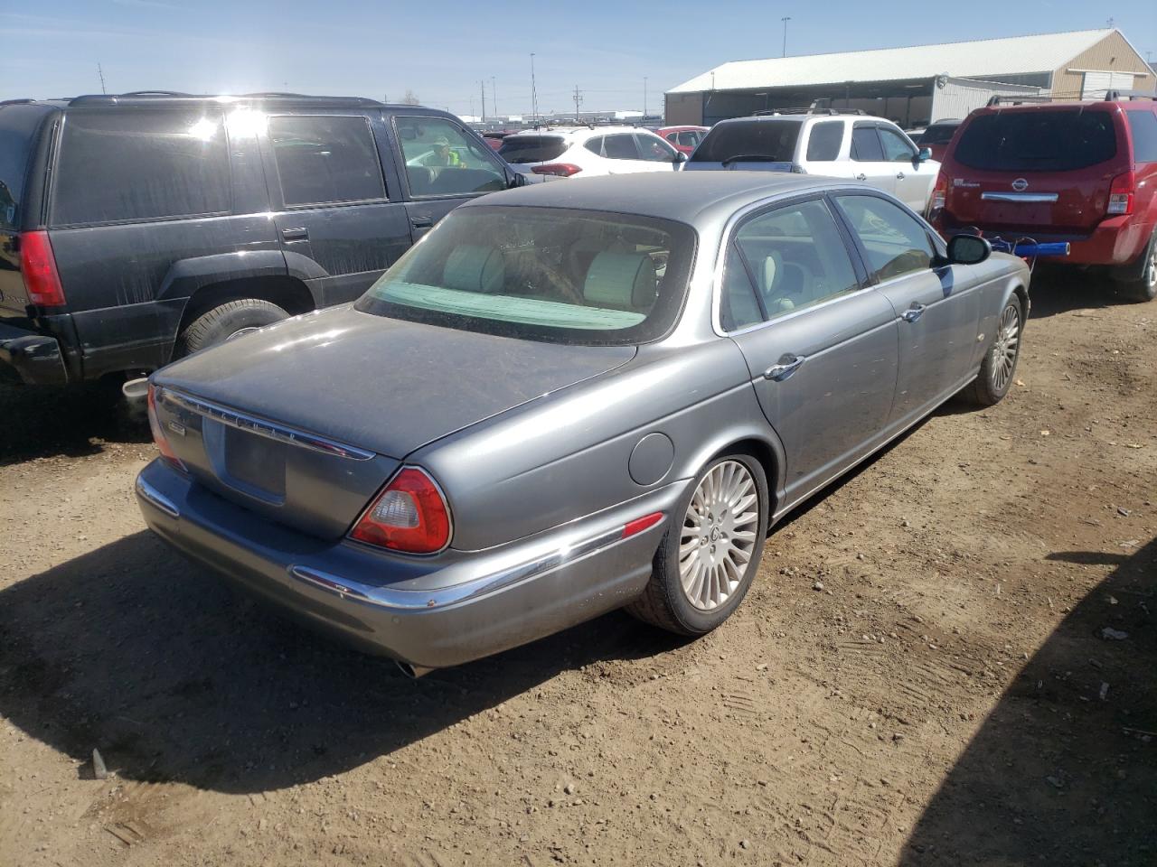 Photo 4 from auction – 2006 JAGUAR VANDENPLAS with VIN SAJWA82B16SH01345