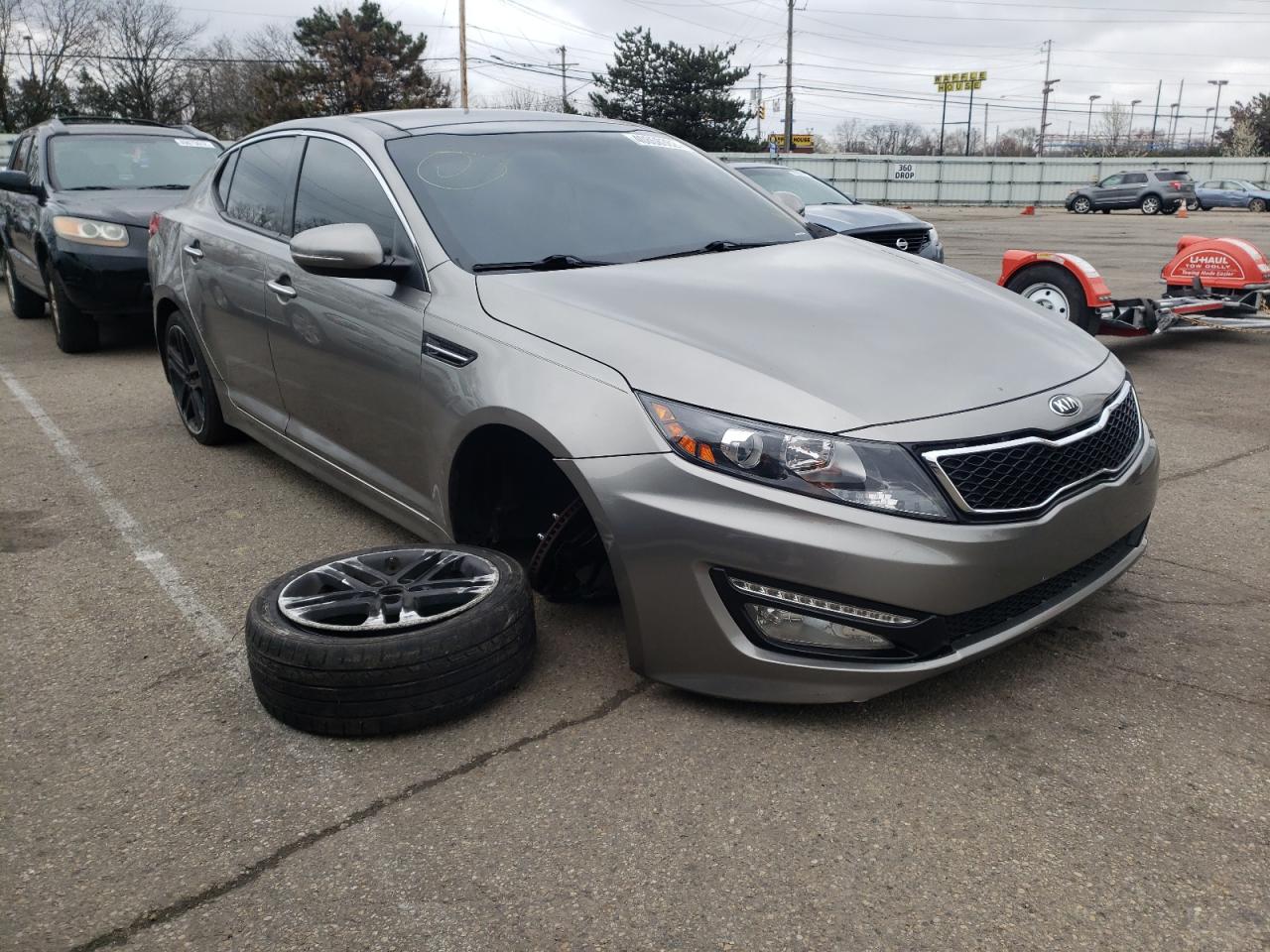 KIA OPTIMA SX 2013 with VIN 5XXGR4A69DG098772 - Photo from auction