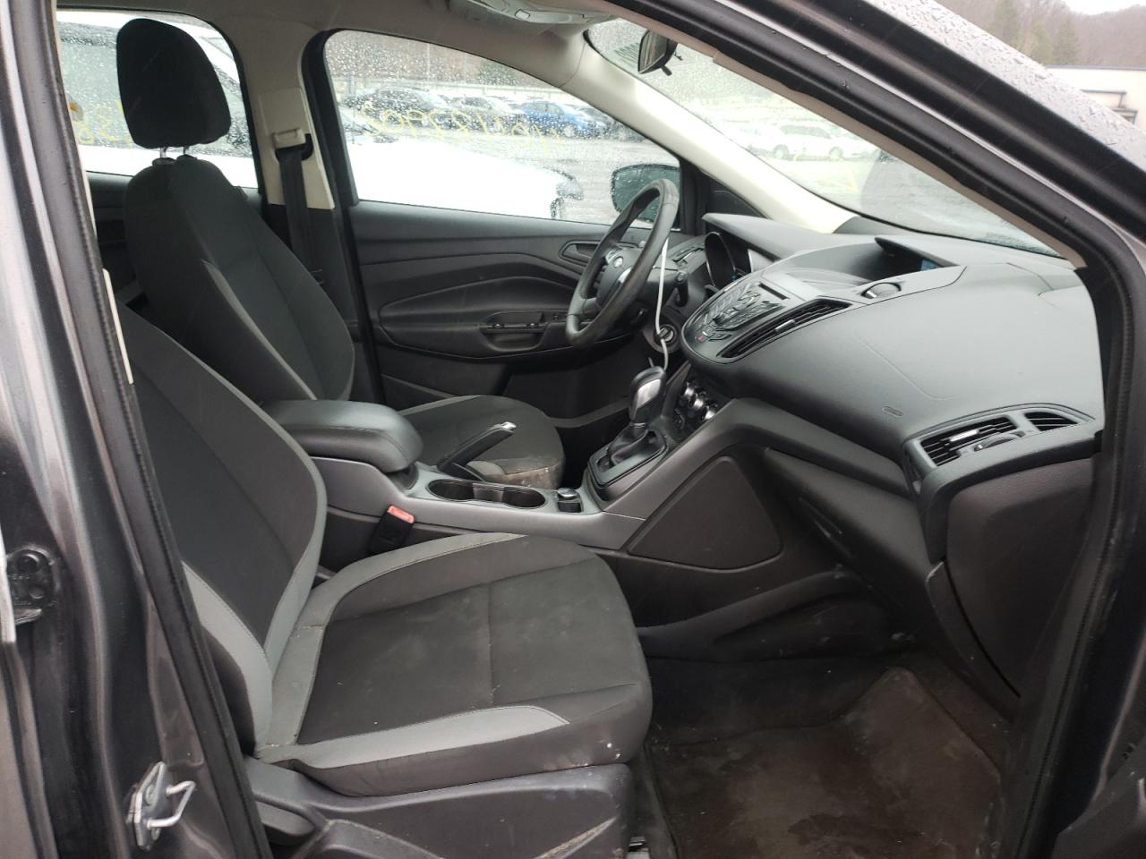 Photo 5 from auction – 2013 FORD ESCAPE S with VIN 1FMCU0F71DUB92593