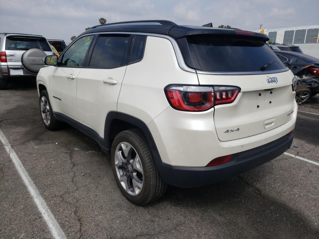 Фото 3 с аукциона – 2020 JEEP COMPASS LI с VIN 3C4NJDCB4LT119569