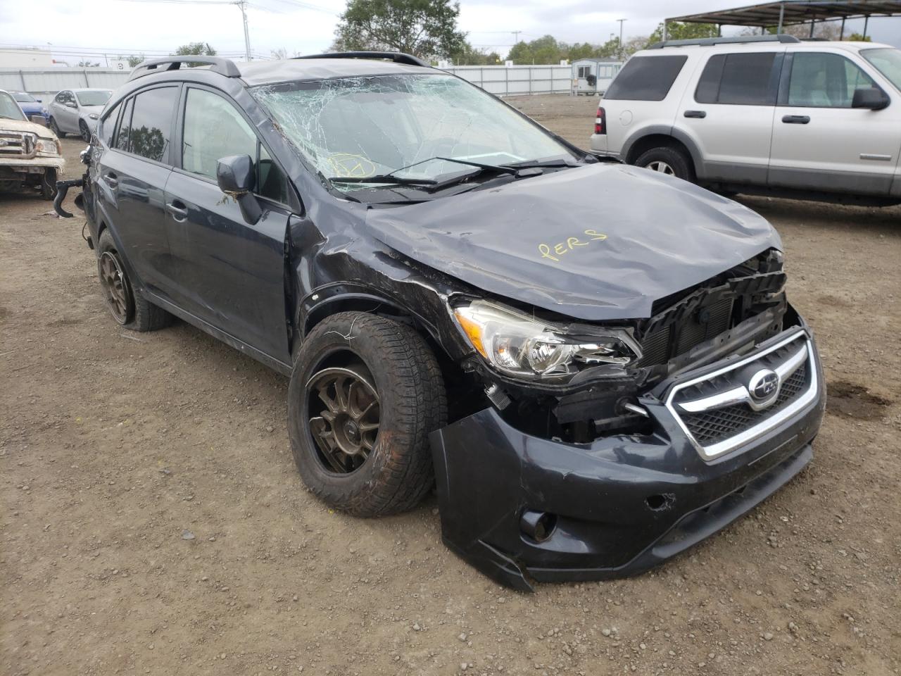 SUBARU XV CROSSTR 2014 with VIN JF2GPAWC3E8308971 - Photo from auction