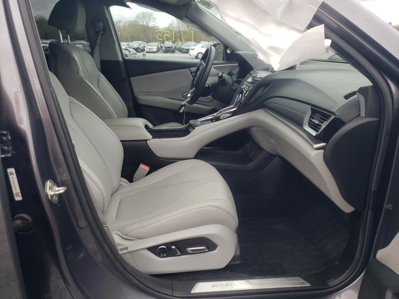 Photo 5 from auction – 2019 ACURA RDX TECHNO with VIN 5J8TC2H50KL036239