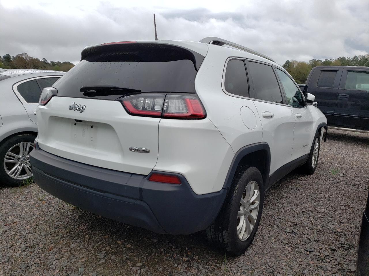 Photo 4 from auction – 2019 JEEP CHEROKEE L with VIN 1C4PJLCBXKD204827