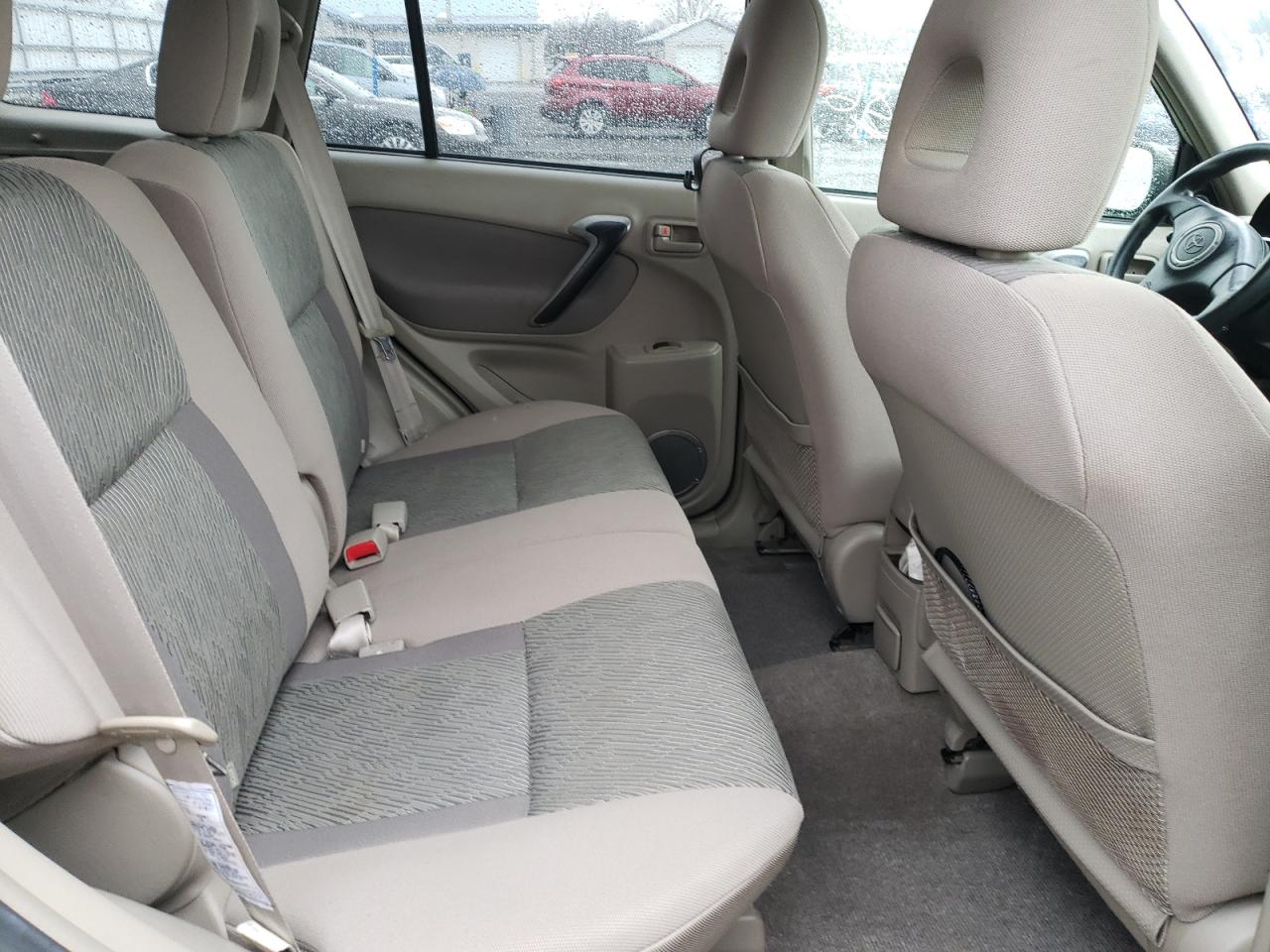Photo 6 from auction – 2002 TOYOTA RAV4 with VIN JTEHH20V626024057