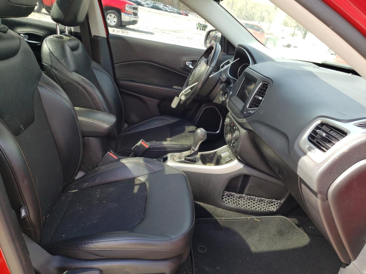 Photo 5 from auction – 2020 JEEP COMPASS LA with VIN 3C4NJCBB3LT162067