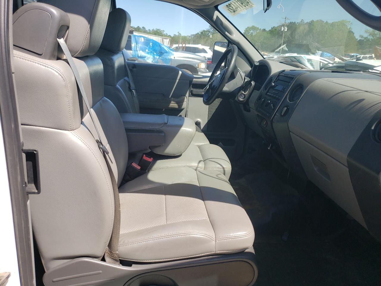 Photo 5 from auction – 2008 FORD F150 with VIN 1FTRX12W08FB53481
