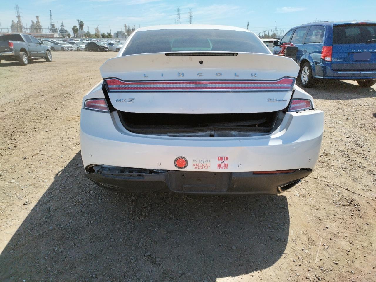 Photo 9 from auction – 2016 LINCOLN MKZ with VIN 3LN6L2G92GR634272