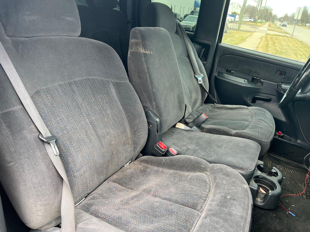 Photo 5 from auction – 2002 CHEVROLET SILVERADO with VIN 1GCHK29152E279262