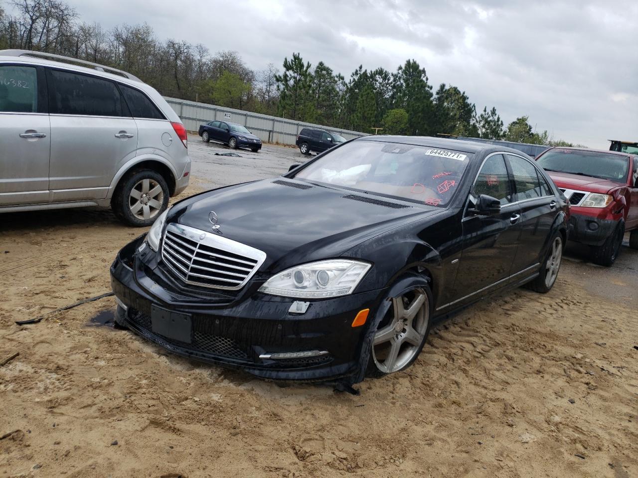 Photo 2 from auction – 2012 MERCEDES-BENZ S 550 with VIN WDDNG7DB5CA463777
