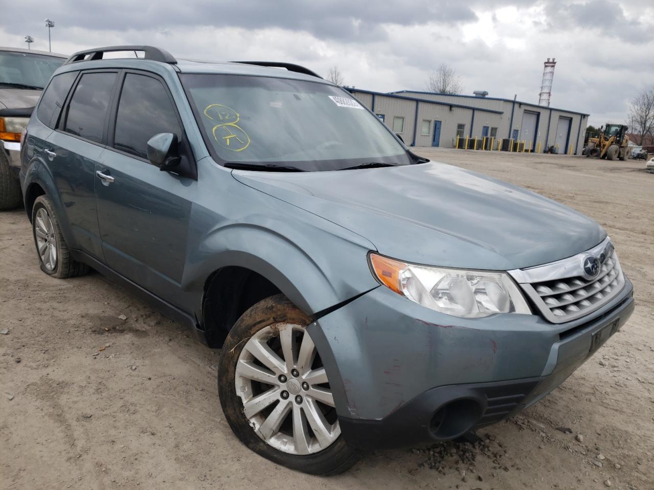 SUBARU FORESTER 2 2011 with VIN JF2SHADC5BH742962 - Photo from auction