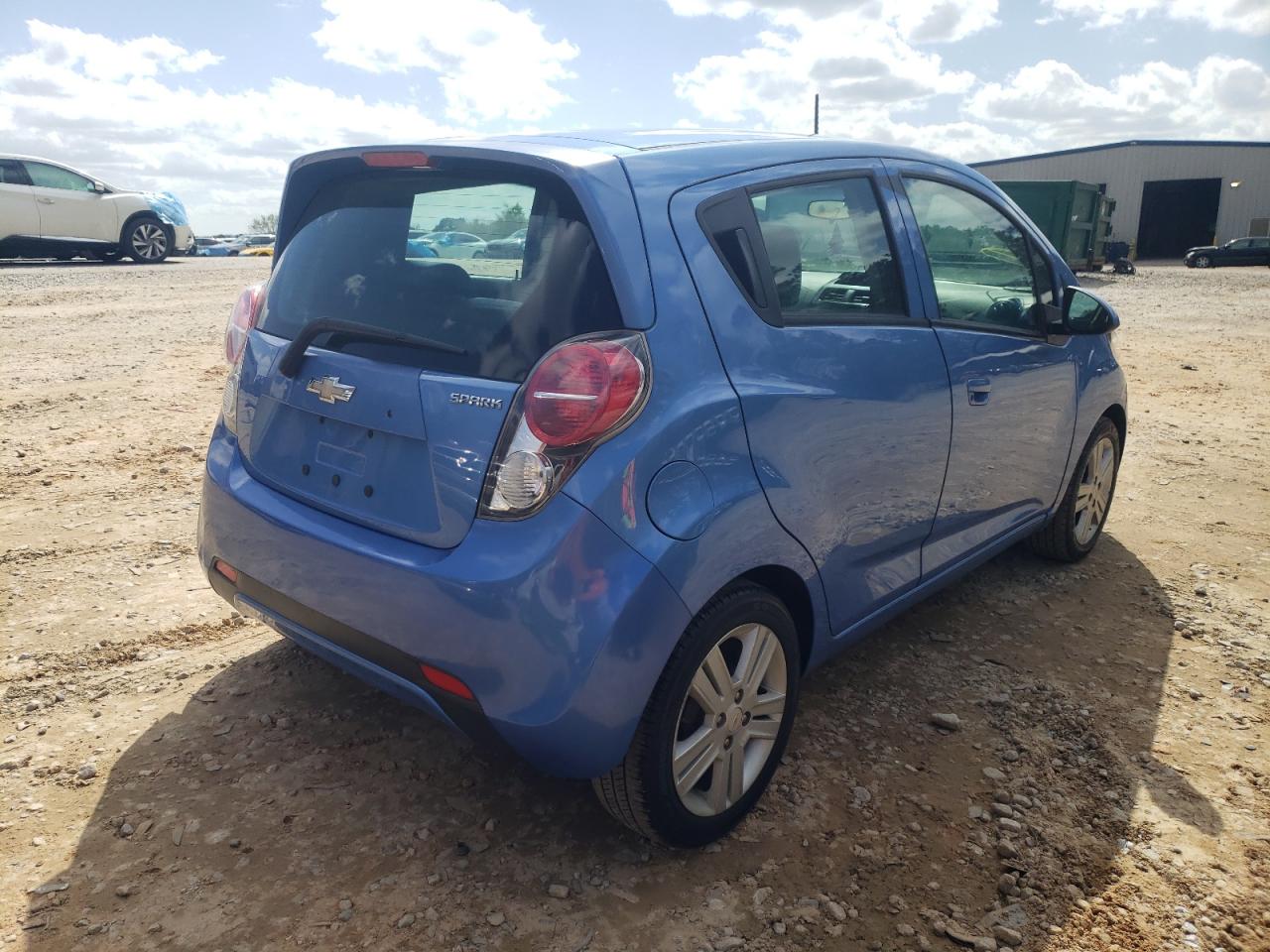 Photo 4 from auction – 2014 CHEVROLET SPARK 1LT with VIN KL8CD6S9XEC559280
